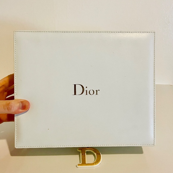 Christian Dior Parfums White Faux Leather "D" Charm Empty Storage Gift Box - Picture 2 of 16